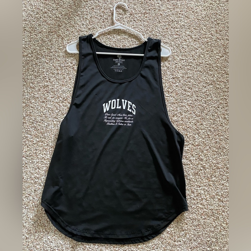 Darc sport medium limited edition “Brawn Dry Wolf Tank” in black.